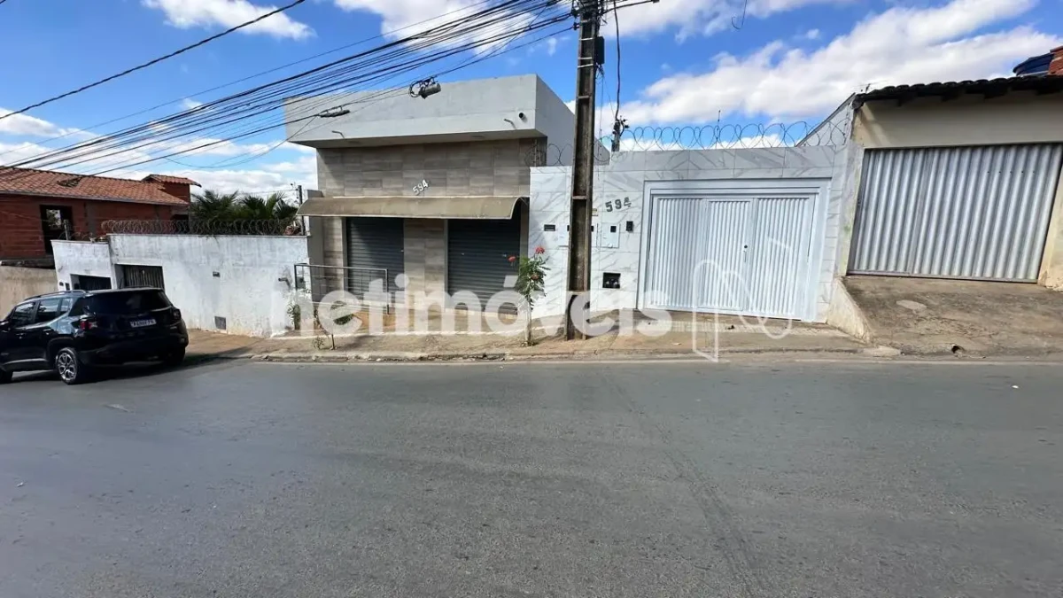 Casa para Venda com 3 quartos no bairro Esplanada
