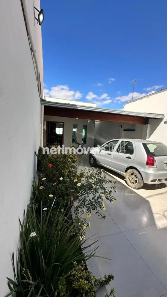 Casa para Venda com 3 quartos no bairro Esplanada