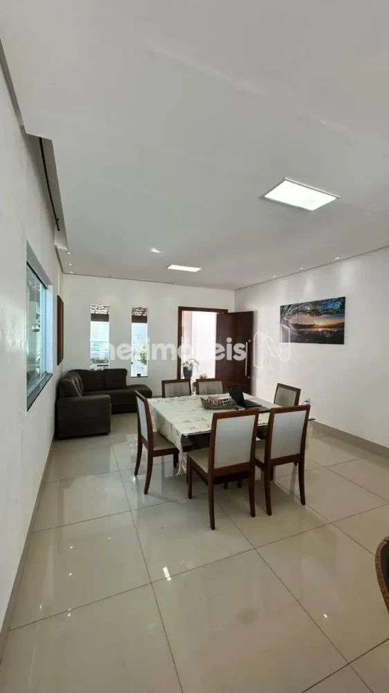 Casa para Venda com 3 quartos no bairro Esplanada