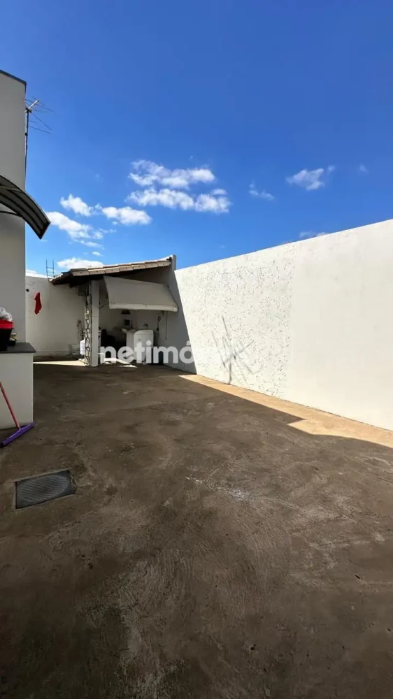 Casa para Venda com 3 quartos no bairro Esplanada