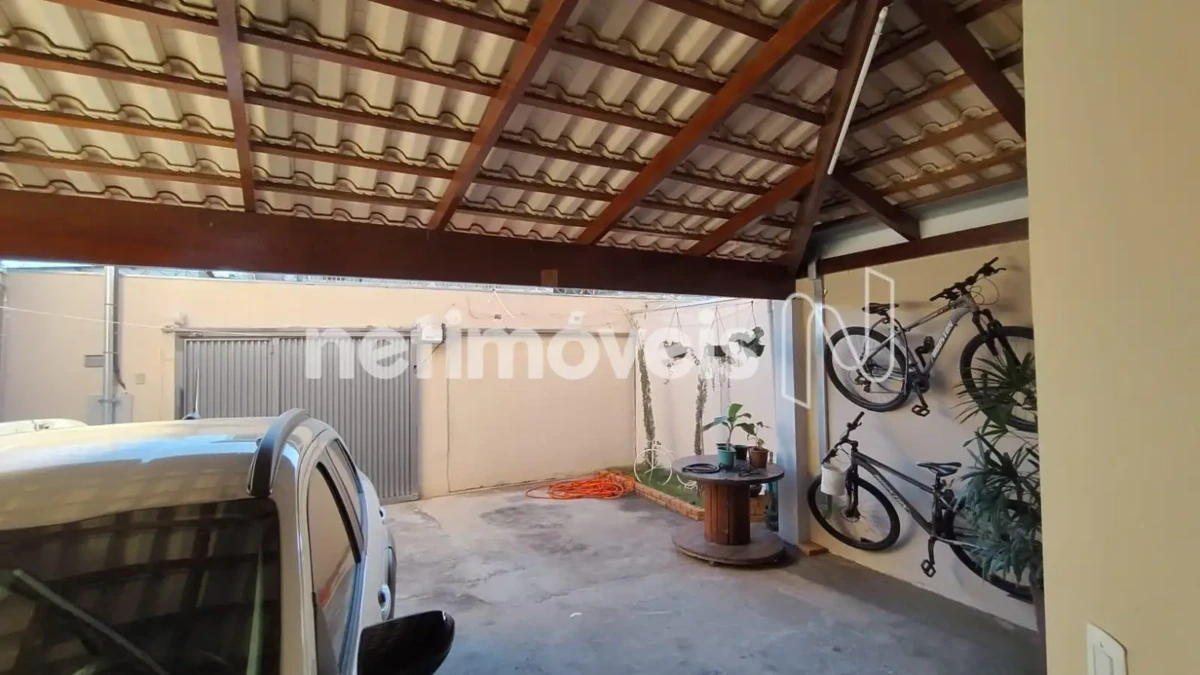 Casa para Venda com 6 quartos no bairro Santa Rita Il