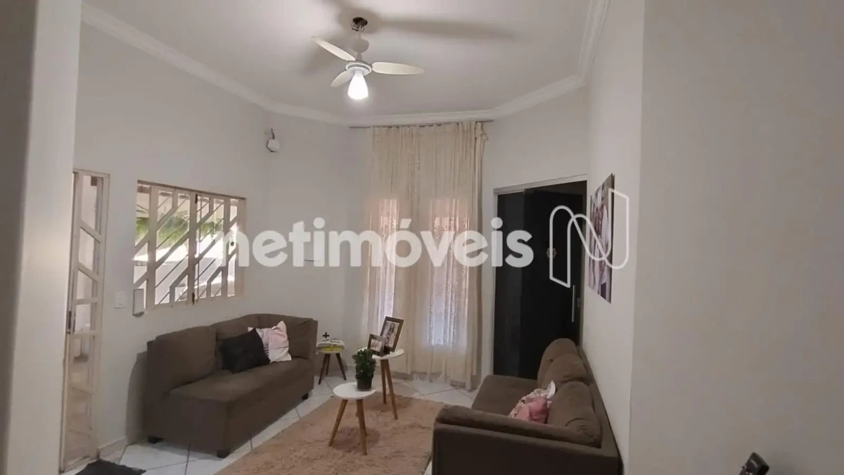Casa para Venda com 6 quartos no bairro Santa Rita Il