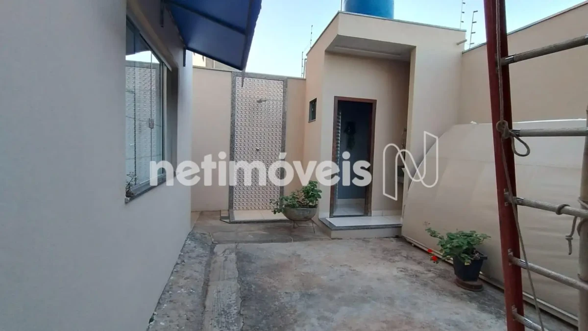 Casa para Venda com 6 quartos no bairro Santa Rita Il