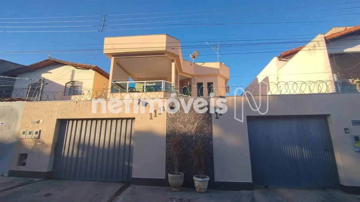 Casa para Venda com 6 quartos no bairro Santa Rita Il