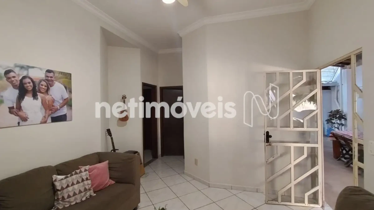 Casa para Venda com 6 quartos no bairro Santa Rita Il