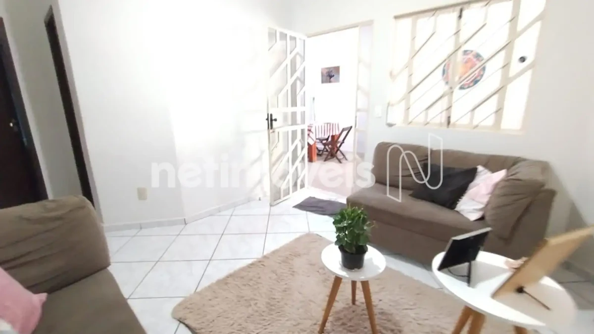Casa para Venda com 6 quartos no bairro Santa Rita Il