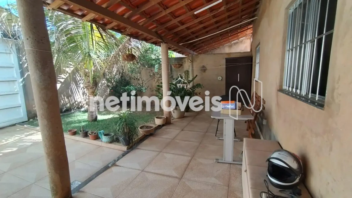 Casa para Venda com 4 quartos no bairro Santa Rafaela