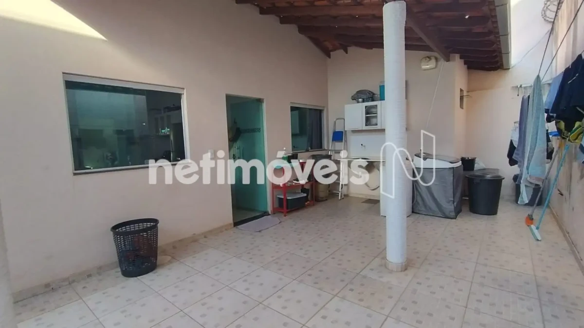 Casa para Venda com 3 quartos no bairro Vila Campos