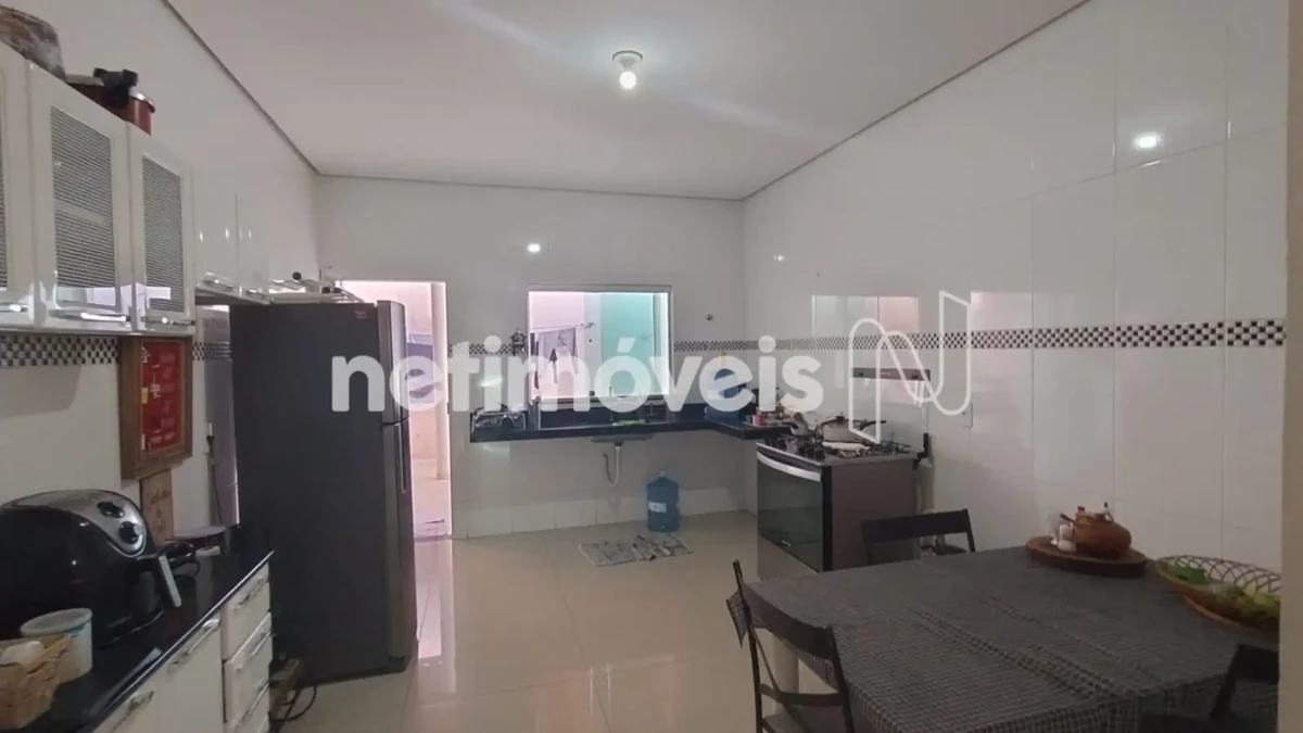 Casa para Venda com 3 quartos no bairro Vila Campos