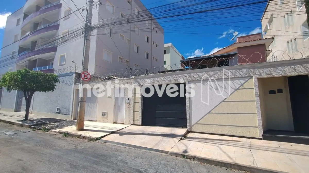 Casa para Venda com 2 quartos no bairro Canelas