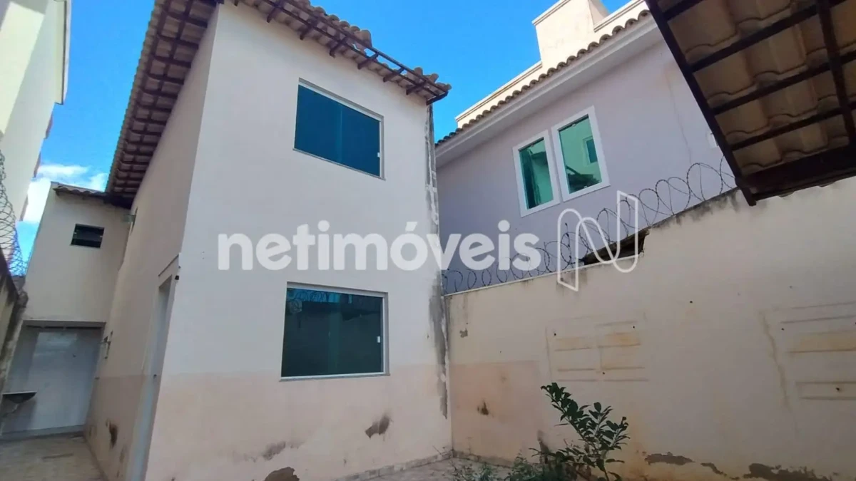 Casa para Venda com 2 quartos no bairro Canelas