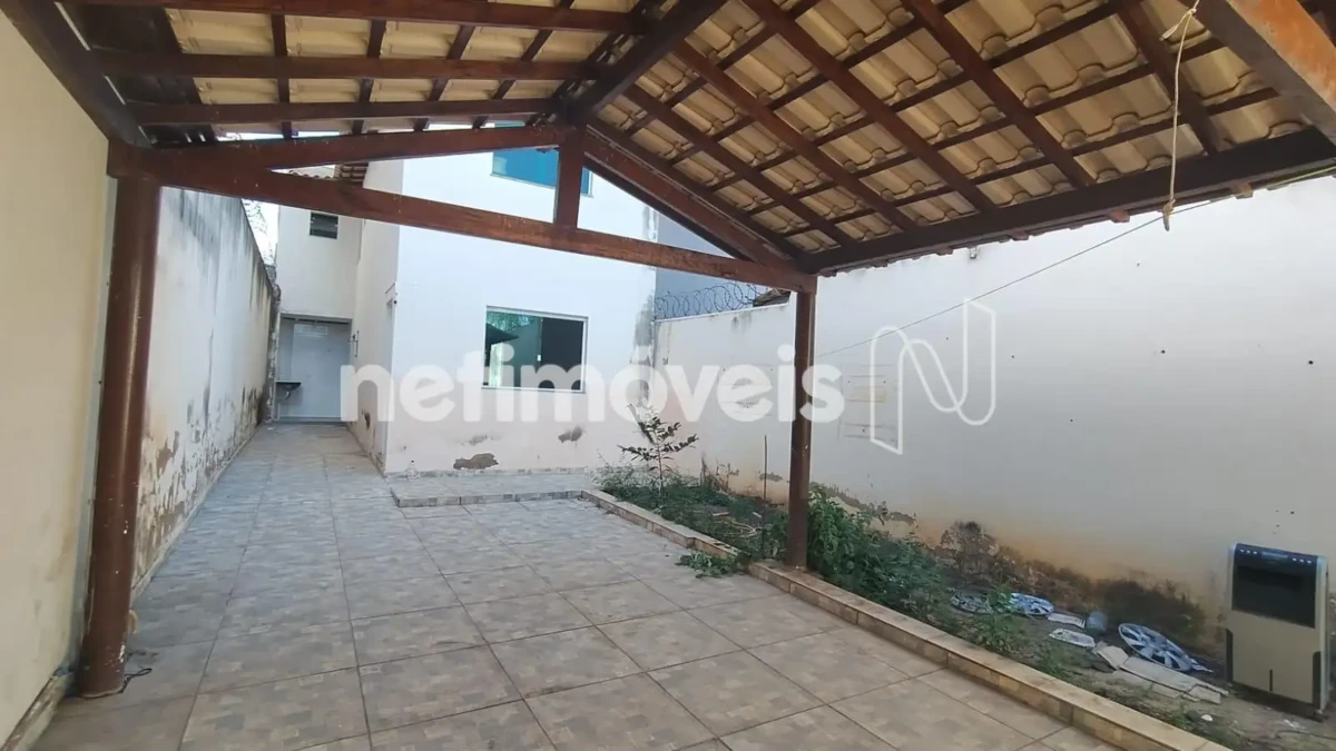 Casa para Venda com 2 quartos no bairro Canelas
