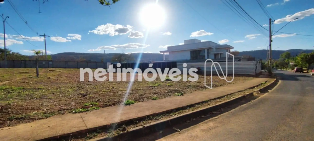Lote para Venda com área de 862.8 m² no bairro Gran Royalle Pirâmide