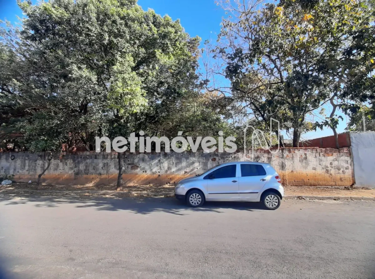 Lote para Venda com área de 459 m² no bairro Vila Sumaré