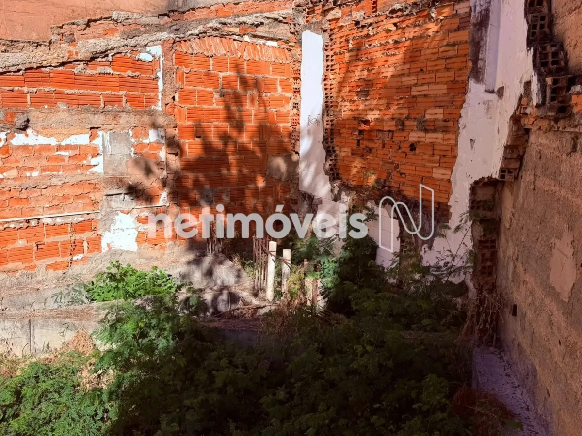 Lote para Venda com área de 296 m² no bairro Centro