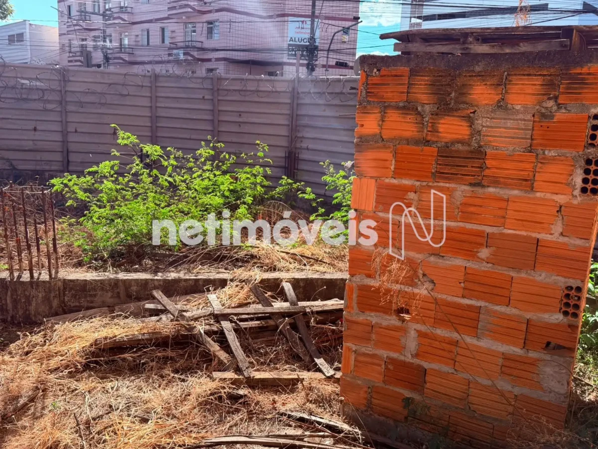 Lote para Venda com área de 296 m² no bairro Centro