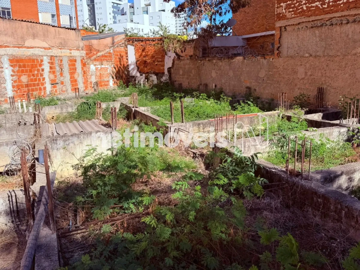 Lote para Venda com área de 296 m² no bairro Centro