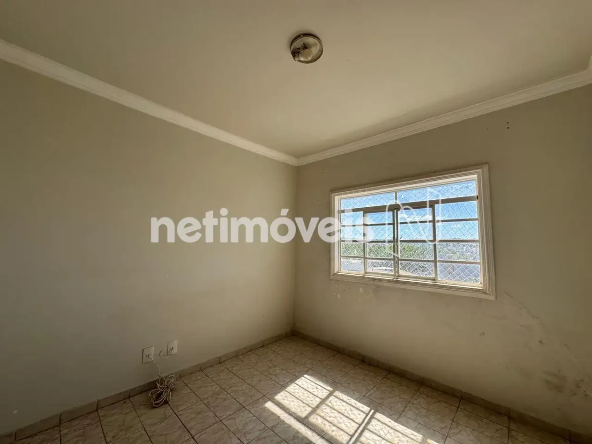 Apartamento para Venda com 3 quartos no bairro Alice Maia