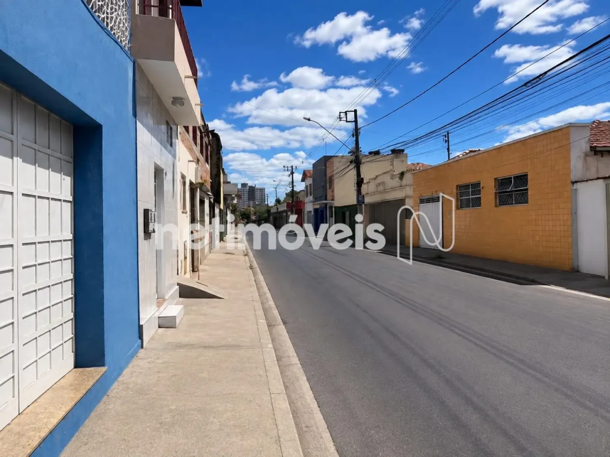 Ponto Comercial para Venda de área principal de 263.36 m² no bairro Roxo Verde