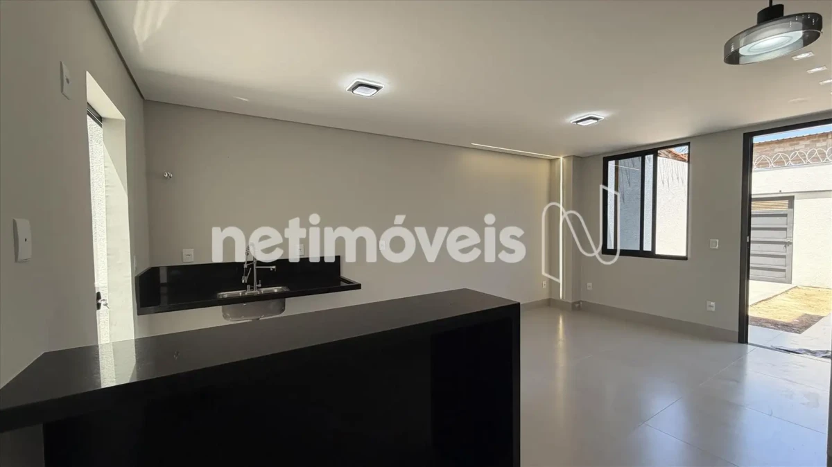 Casa para Venda com 3 quartos no bairro Planalto