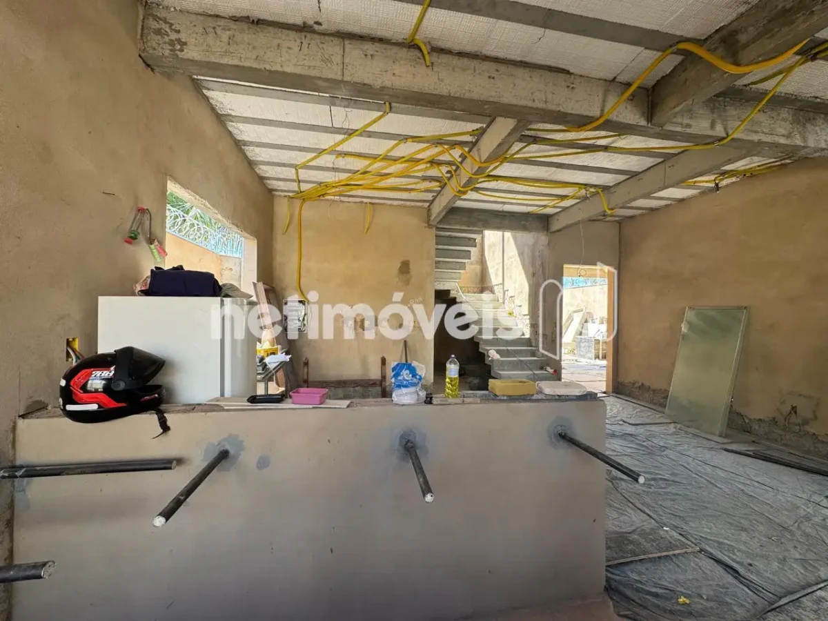 Casa para Venda com 4 quartos no bairro Loteamento Reserva Real