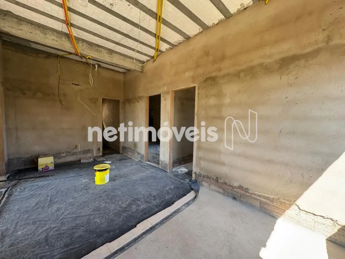 Casa para Venda com 4 quartos no bairro Loteamento Reserva Real