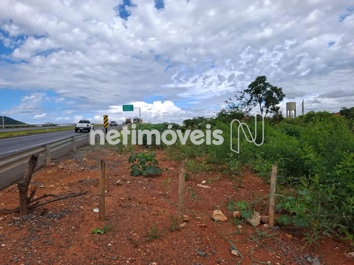 Lote para Venda com área de 5000 m² no bairro Vila Sion