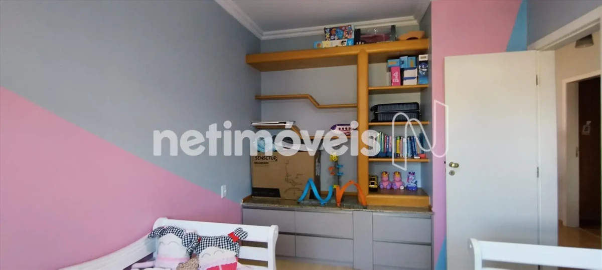 Casa para Venda com 5 quartos no bairro Ibituruna