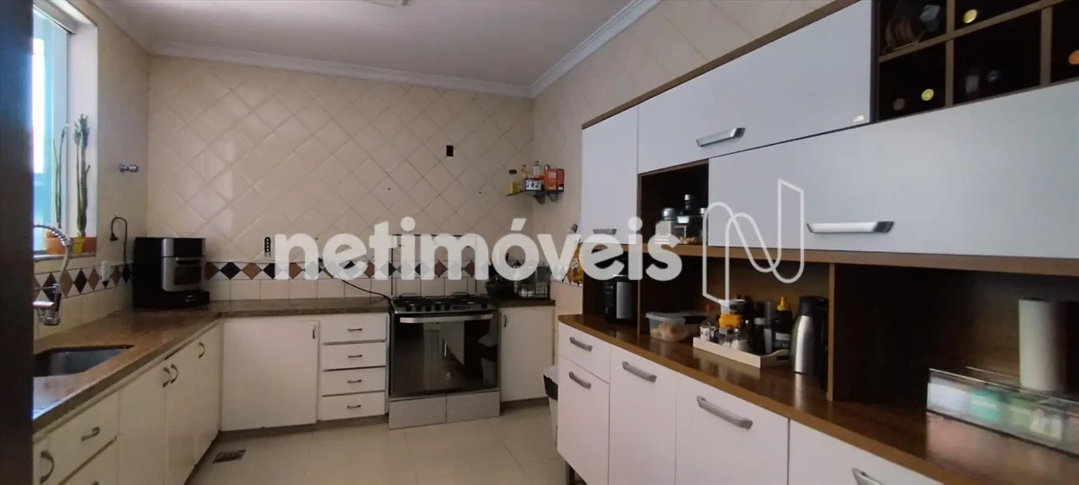 Casa para Venda com 5 quartos no bairro Ibituruna