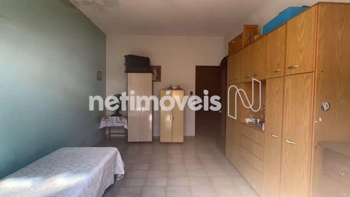 Casa para Venda com 5 quartos no bairro Vila Regina