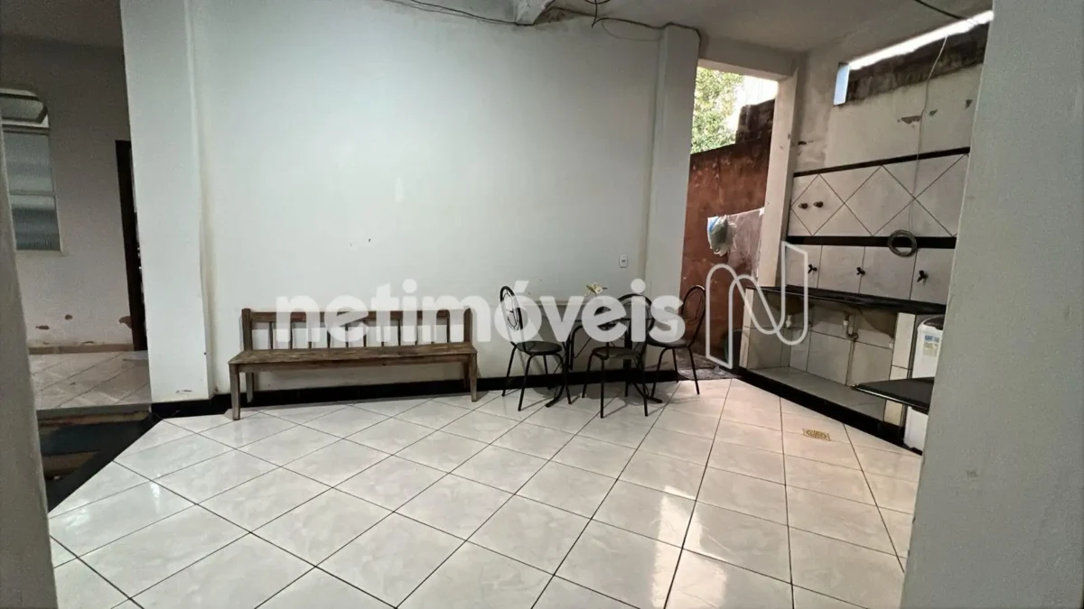 Casa para Venda com 5 quartos no bairro Vila Regina