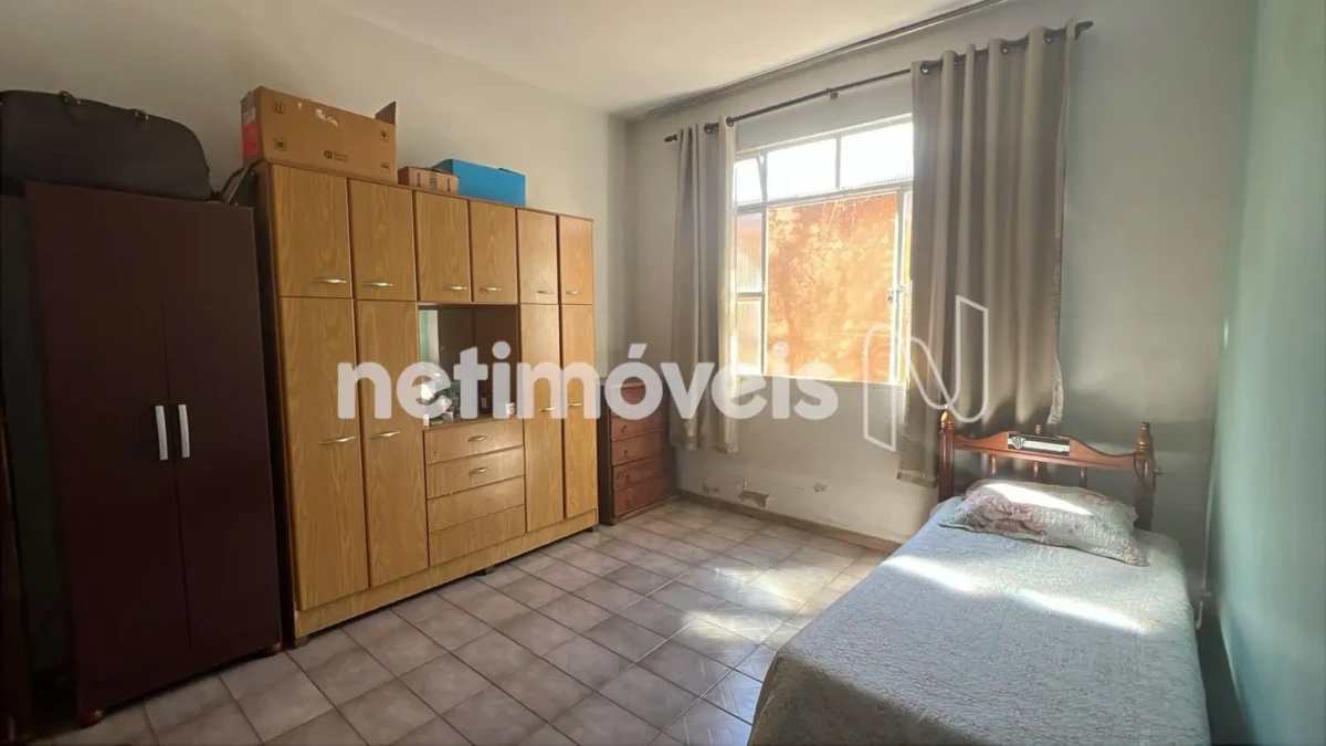 Casa para Venda com 5 quartos no bairro Vila Regina