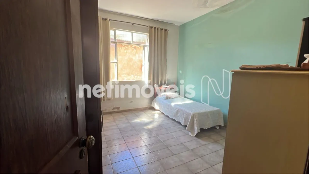 Casa para Venda com 5 quartos no bairro Vila Regina