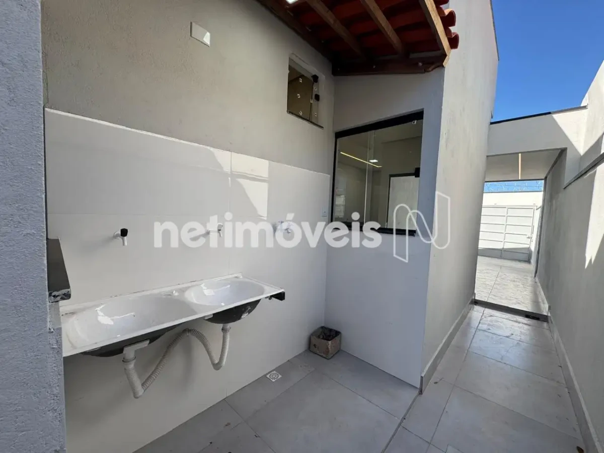 Casa para Venda com 3 quartos no bairro Jardim Olímpico