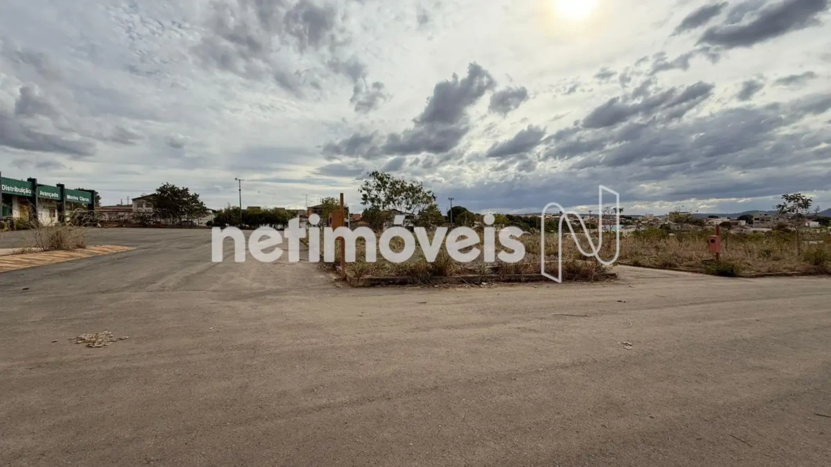Lote para Venda com área de 41632.62 m² no bairro Vila Telma