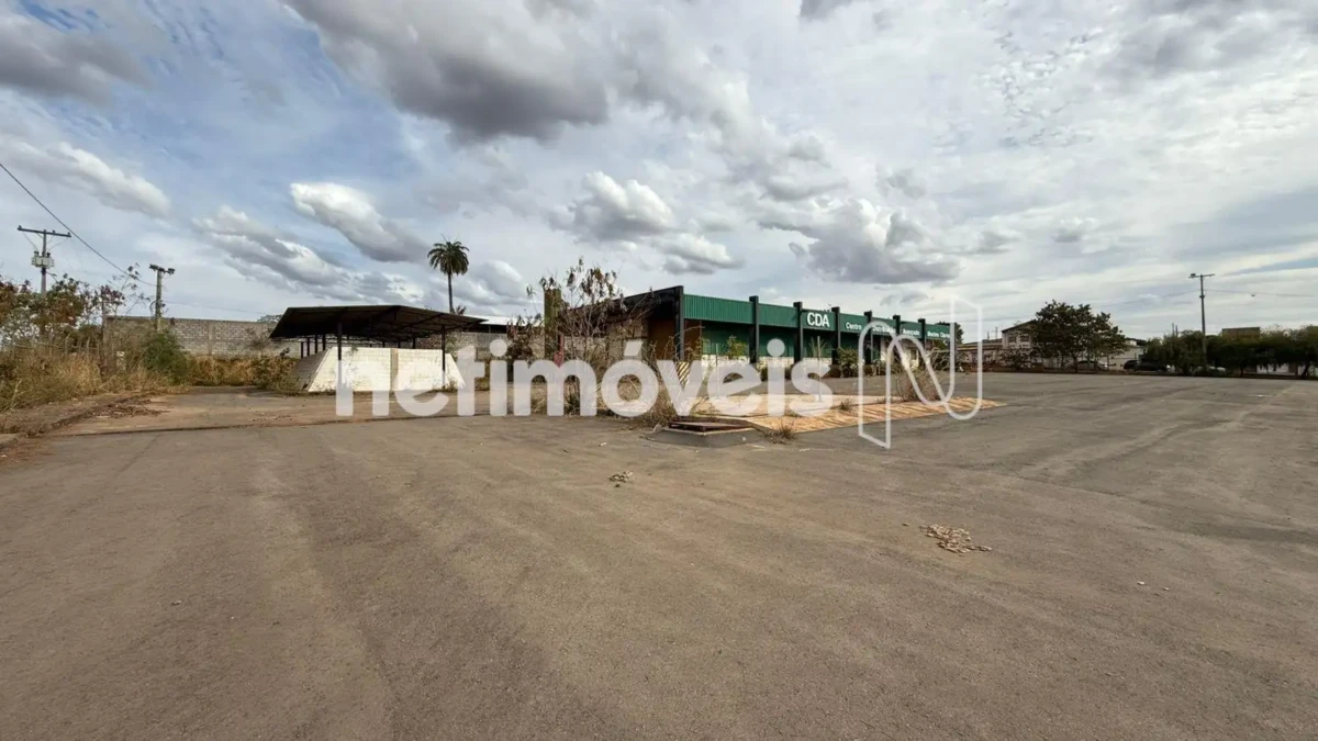 Lote para Venda com área de 41632.62 m² no bairro Vila Telma