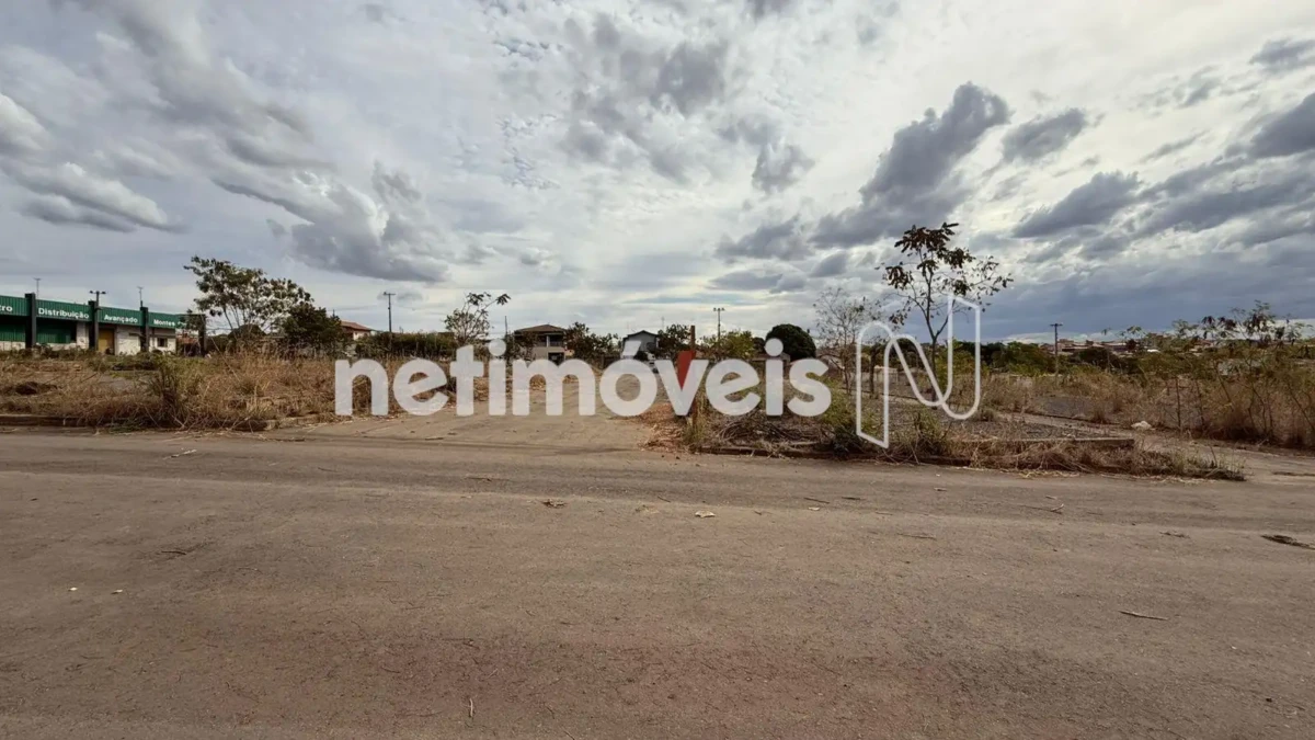 Lote para Venda com área de 41632.62 m² no bairro Vila Telma