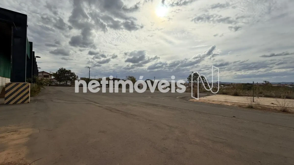 Lote para Venda com área de 41632.62 m² no bairro Vila Telma