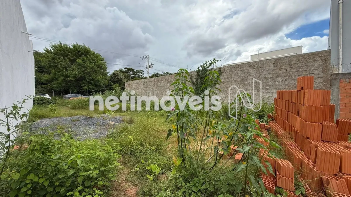Lote para Venda com área de 200 m² no bairro Jardim Olímpico