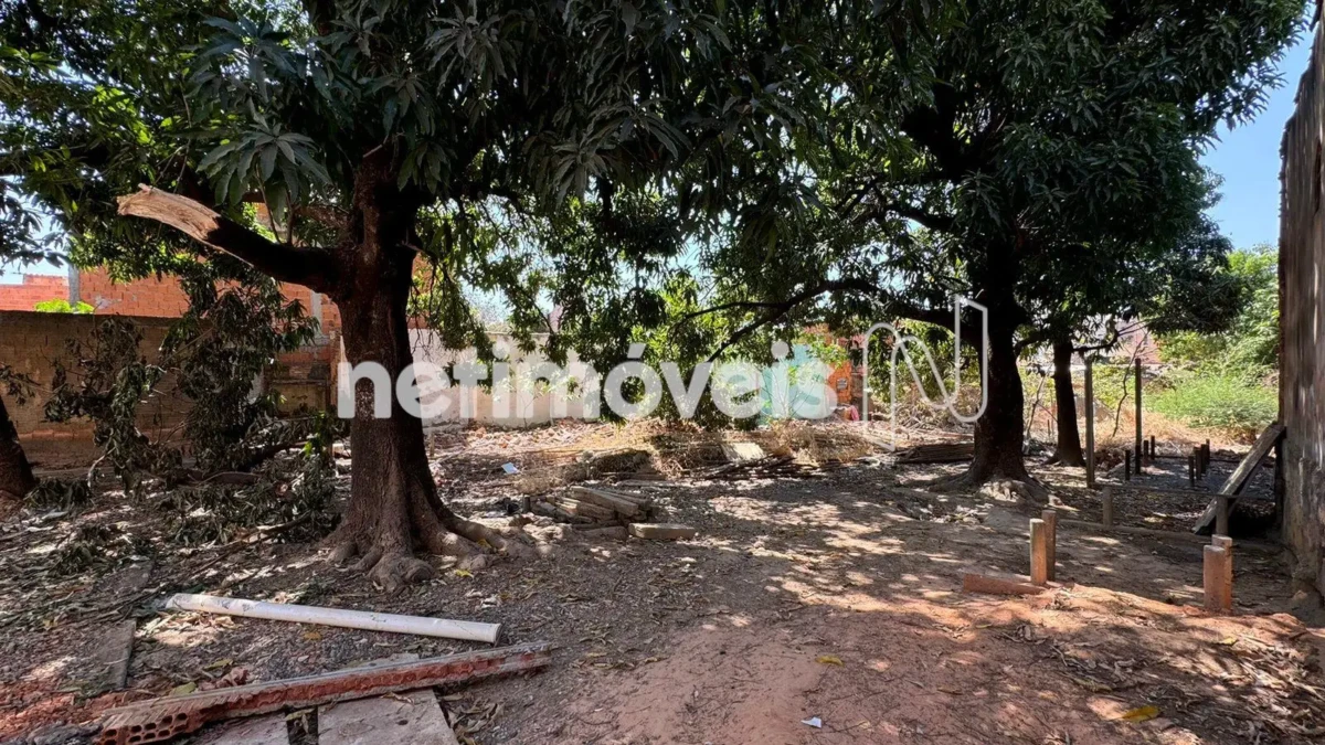 Lote para Venda com área de 834.47 m² no bairro Morrinhos