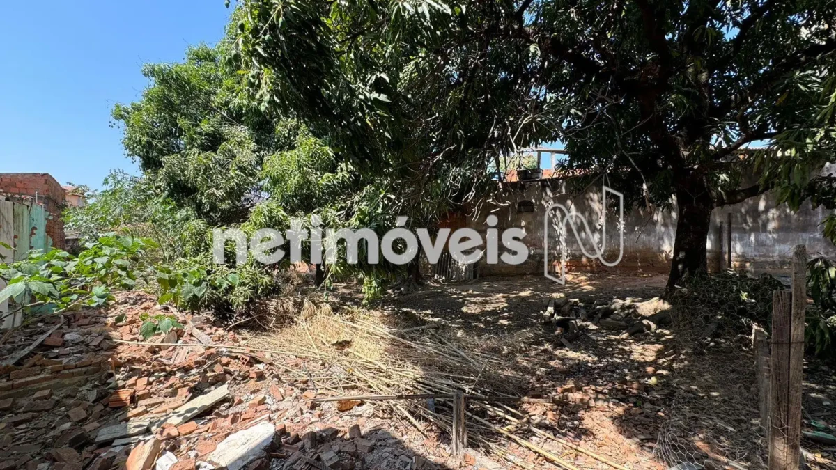 Lote para Venda com área de 834.47 m² no bairro Morrinhos