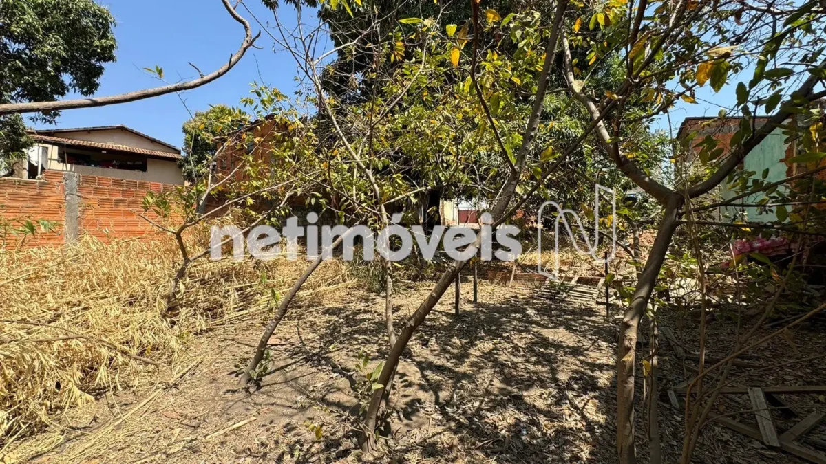 Lote para Venda com área de 834.47 m² no bairro Morrinhos