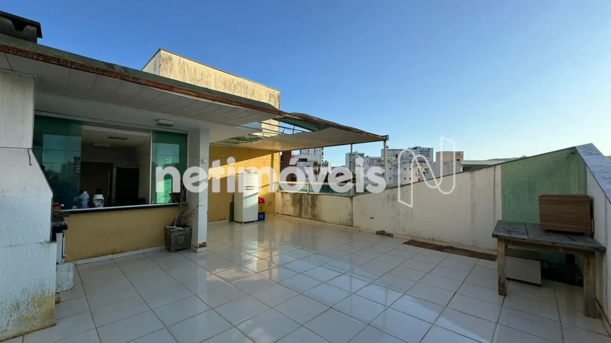 Apartamento para Venda com 4 quartos no bairro Centro