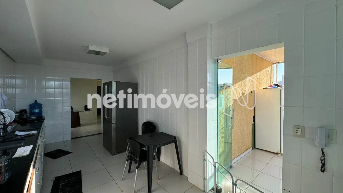 Apartamento para Venda com 4 quartos no bairro Centro