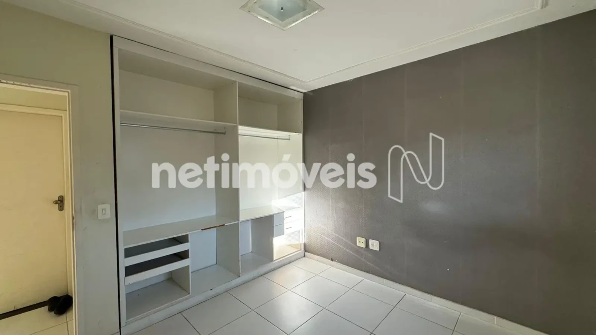 Apartamento para Venda com 4 quartos no bairro Centro
