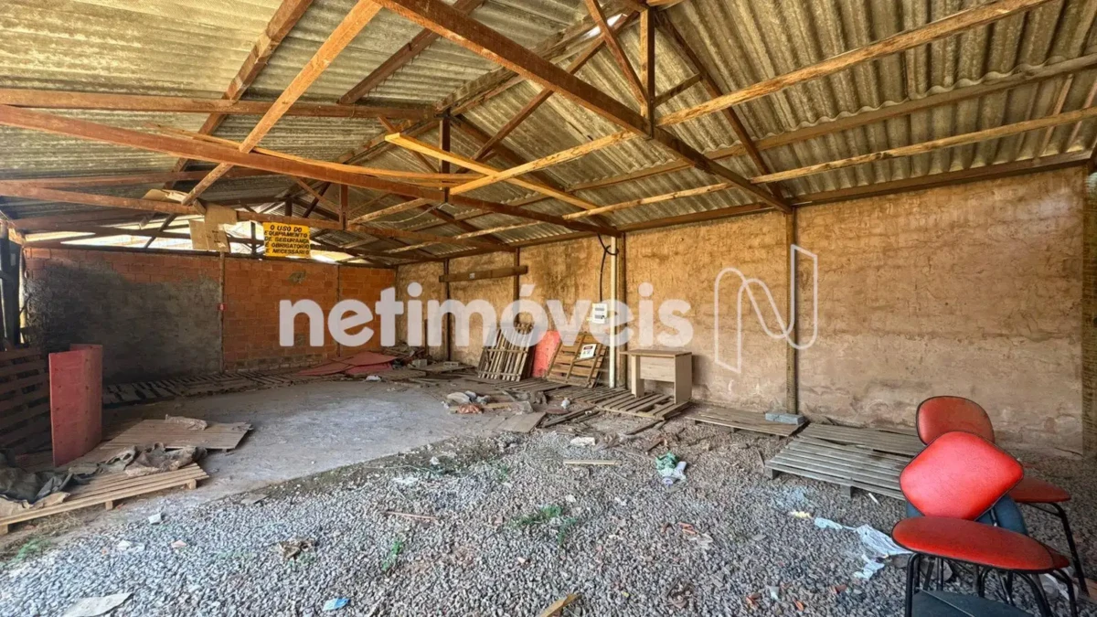 Lote para Venda com área de 1826 m² no bairro Centro