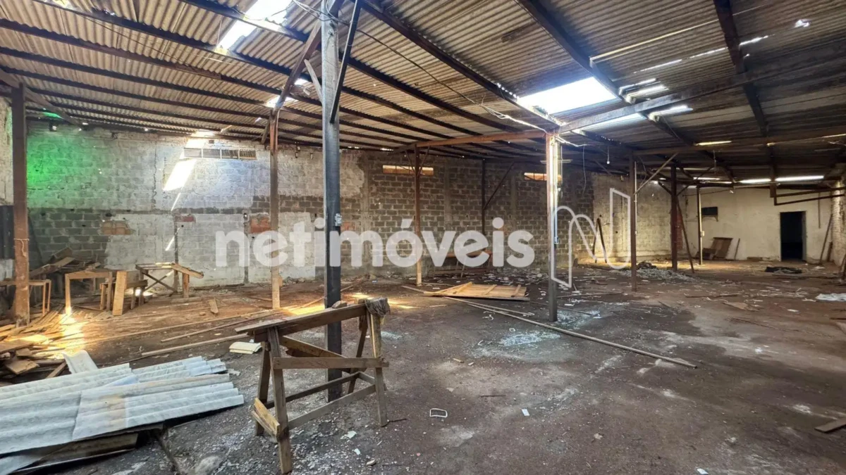 Lote para Venda com área de 1826 m² no bairro Centro
