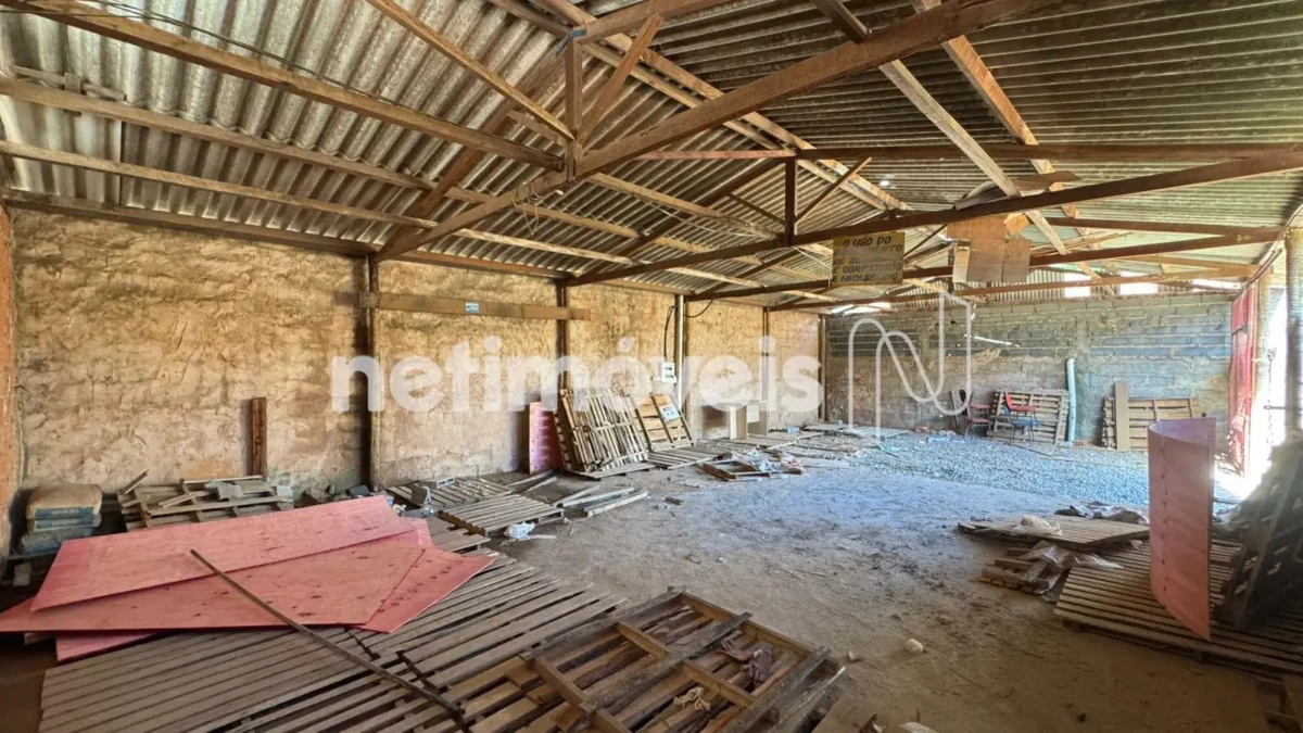 Lote para Venda com área de 1826 m² no bairro Centro