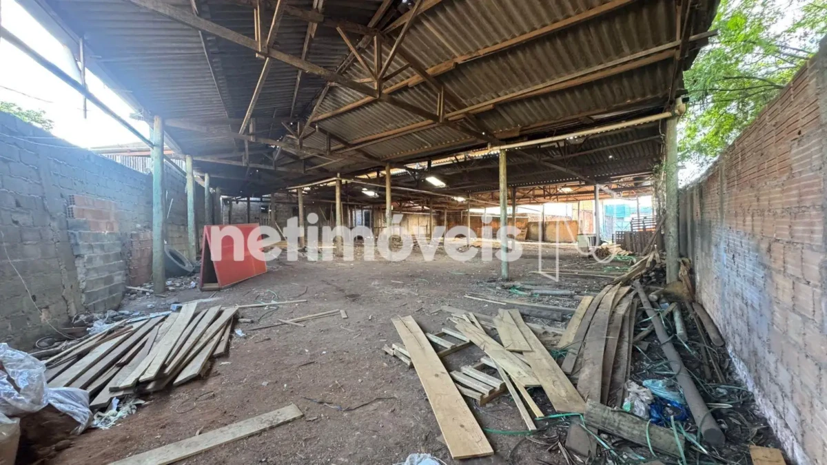 Lote para Venda com área de 1826 m² no bairro Centro