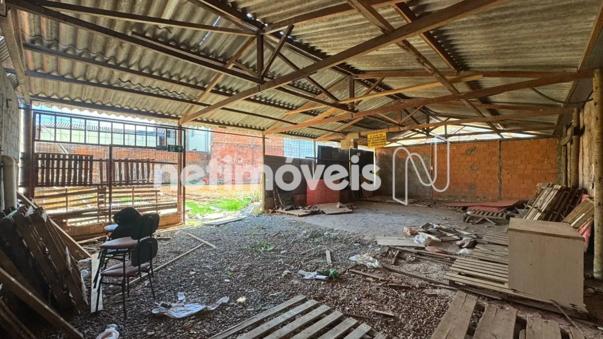 Lote para Venda com área de 1826 m² no bairro Centro